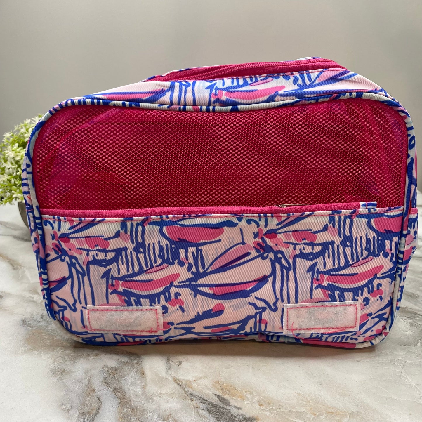 Hanging Toiletry Bag - Abstract Pelican