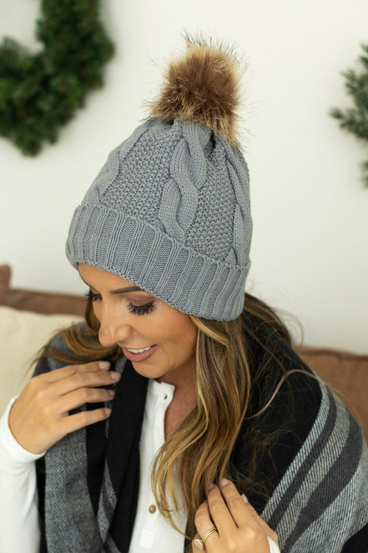 Carly Cable Knit Beanie - Gray