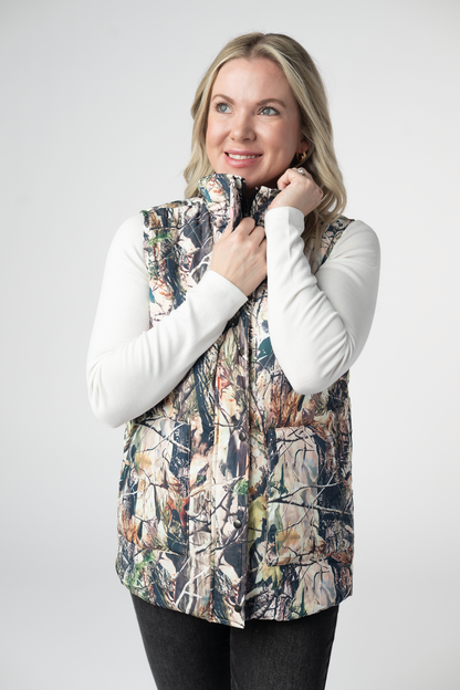 Remy Zip Up Vest - Dark Camo