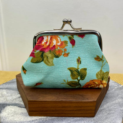 Clamshell Coin Purse Wallet (Medium) - Floral