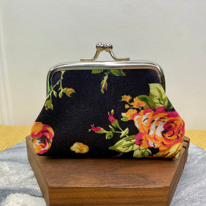 Clamshell Coin Purse Wallet (Medium) - Floral