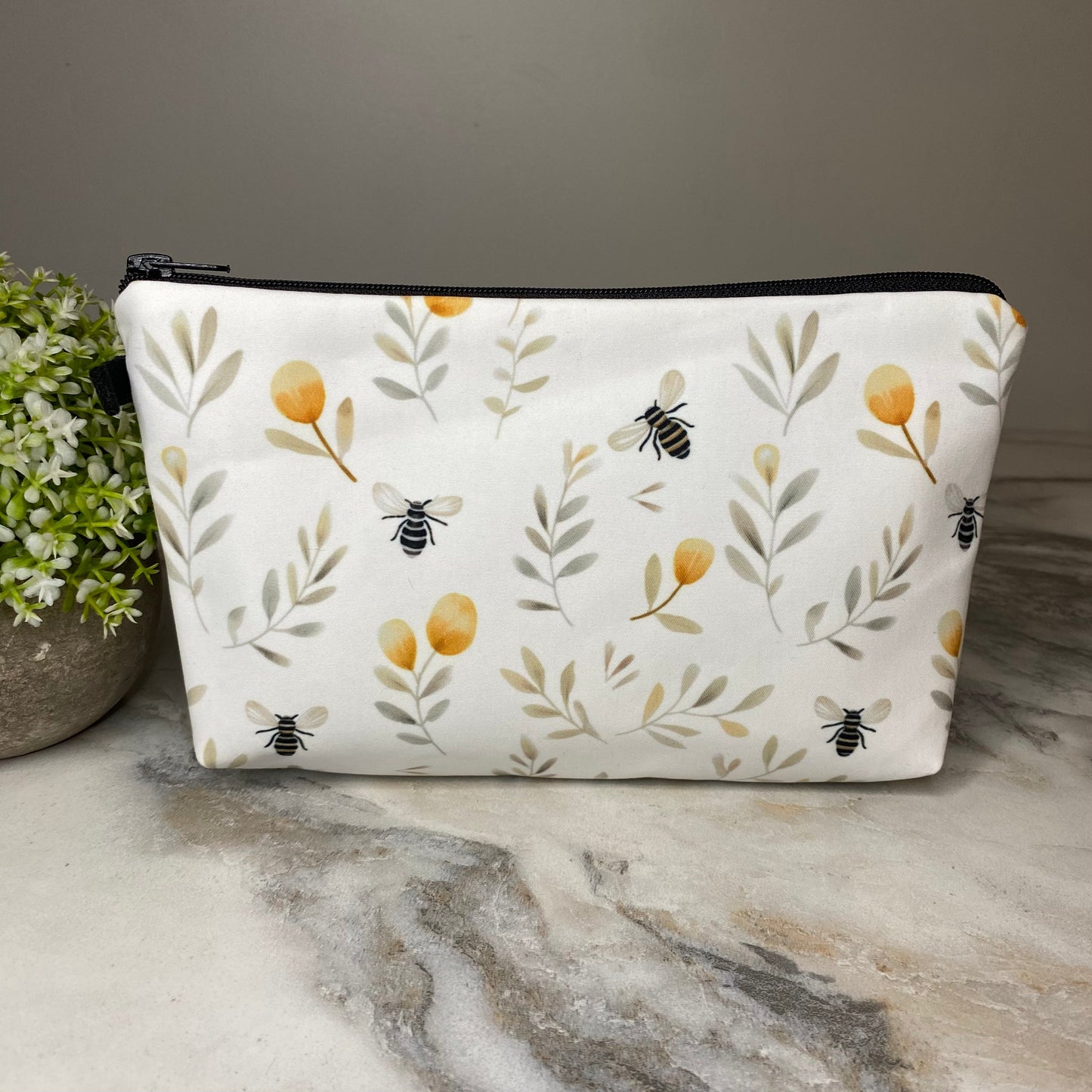 Pouch - Bee Floral Leaves