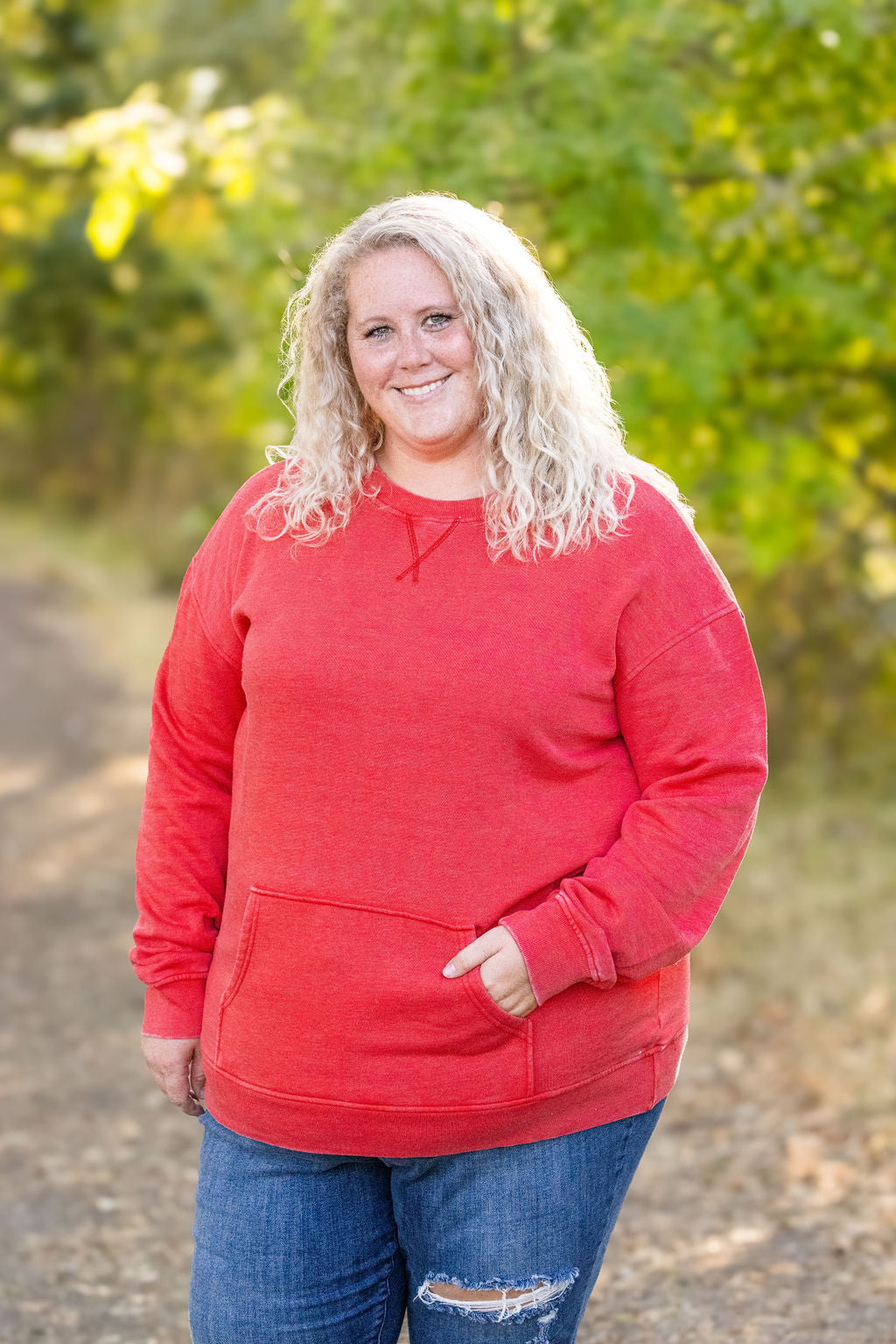 Vintage Wash Pocket Pullover - Red