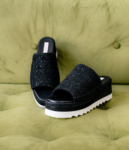 Ophelia Wedges in Black