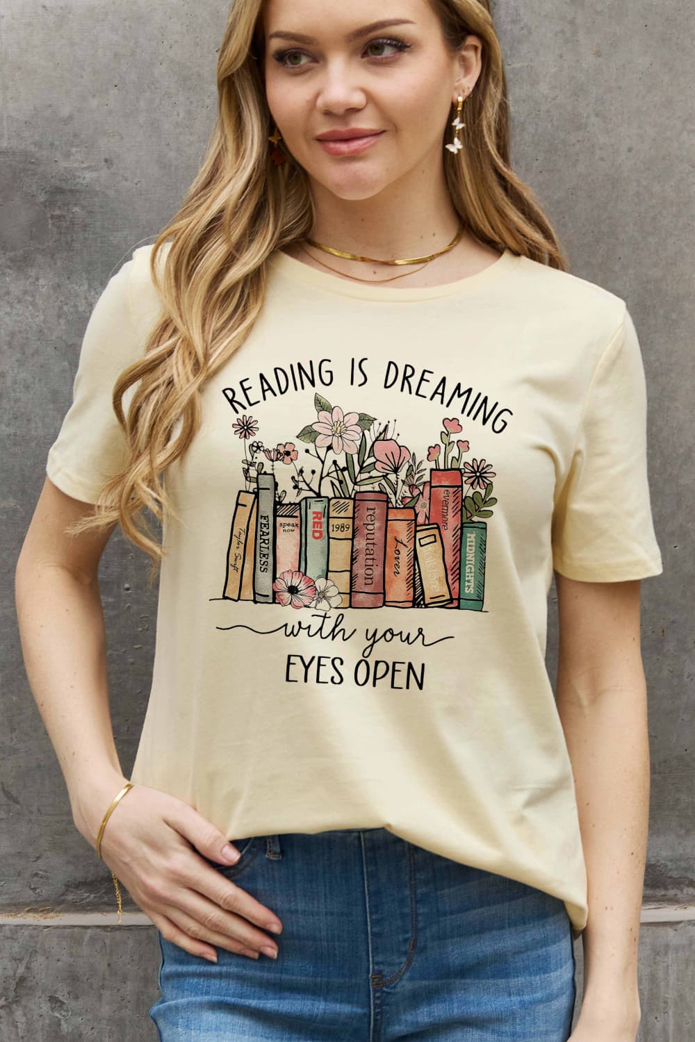 READING IS DREAMING WITH YOUR EYES OPEN Graphic Cotton Tee